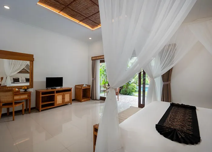 Govala & * Ubud